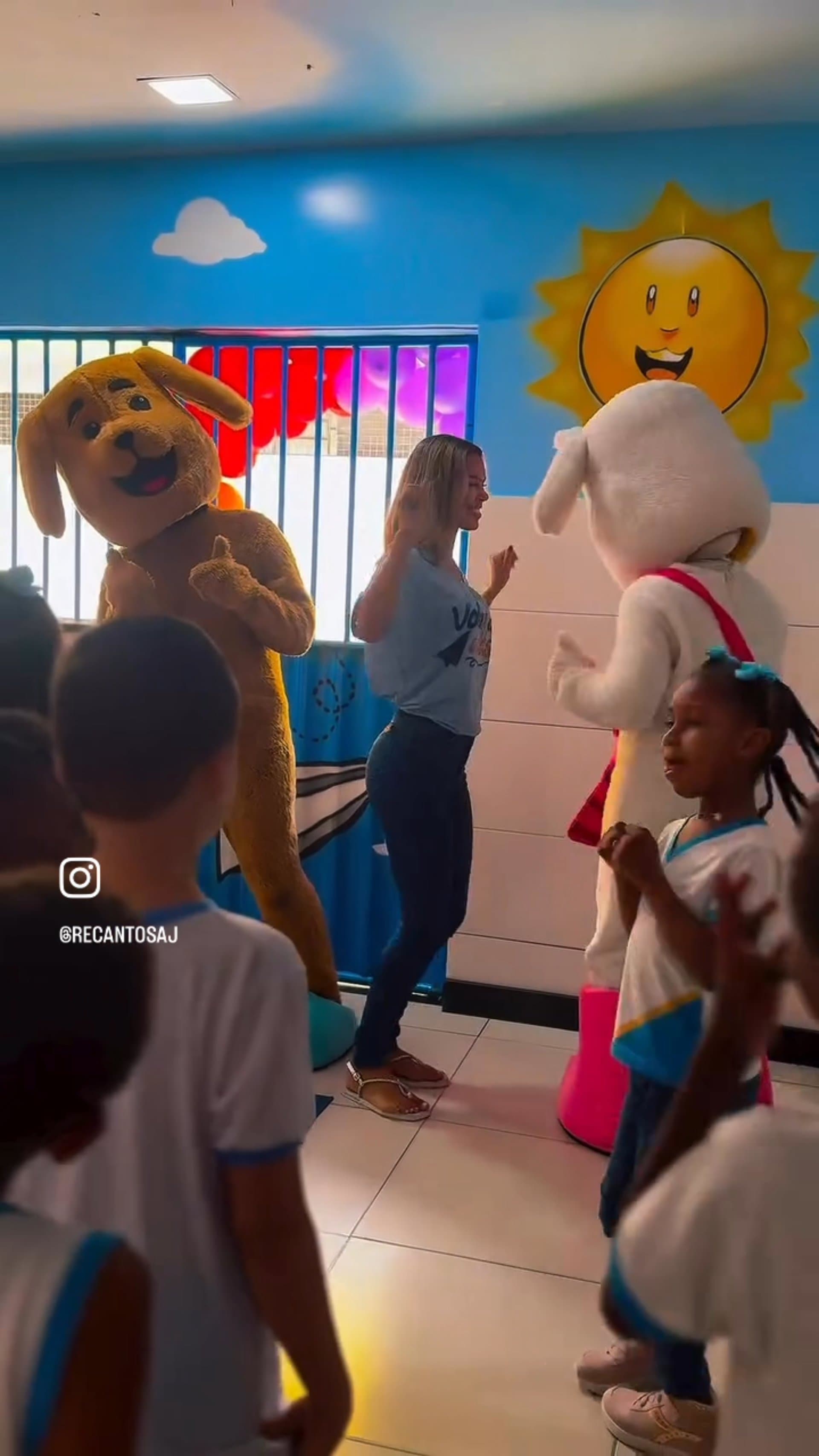 Volta às aulas na Escola Recanto Infantil
